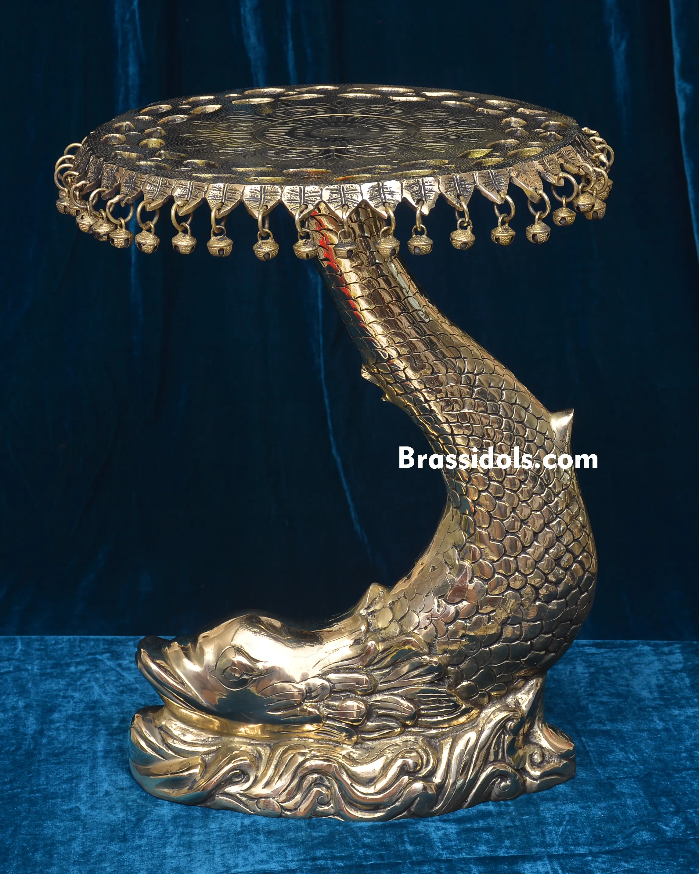 FISH DESIGN JAALI STOOL WITH GHUNGHROO - image 3