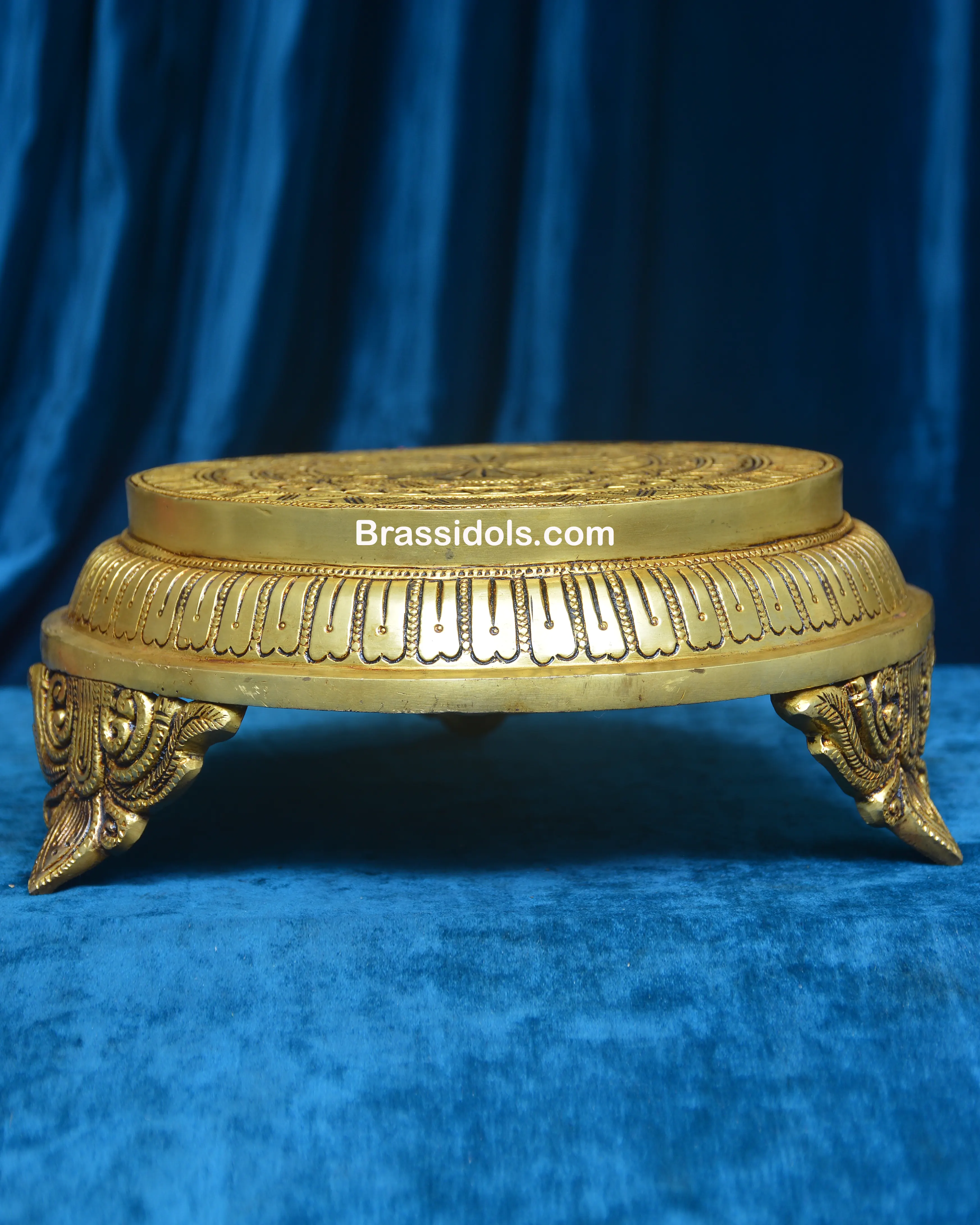 Brass 3 Leg Round Choki 4 Inches - image 3