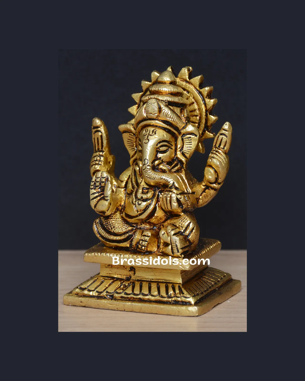 Brass Choki Ganesh idol - 3 inches - image 3