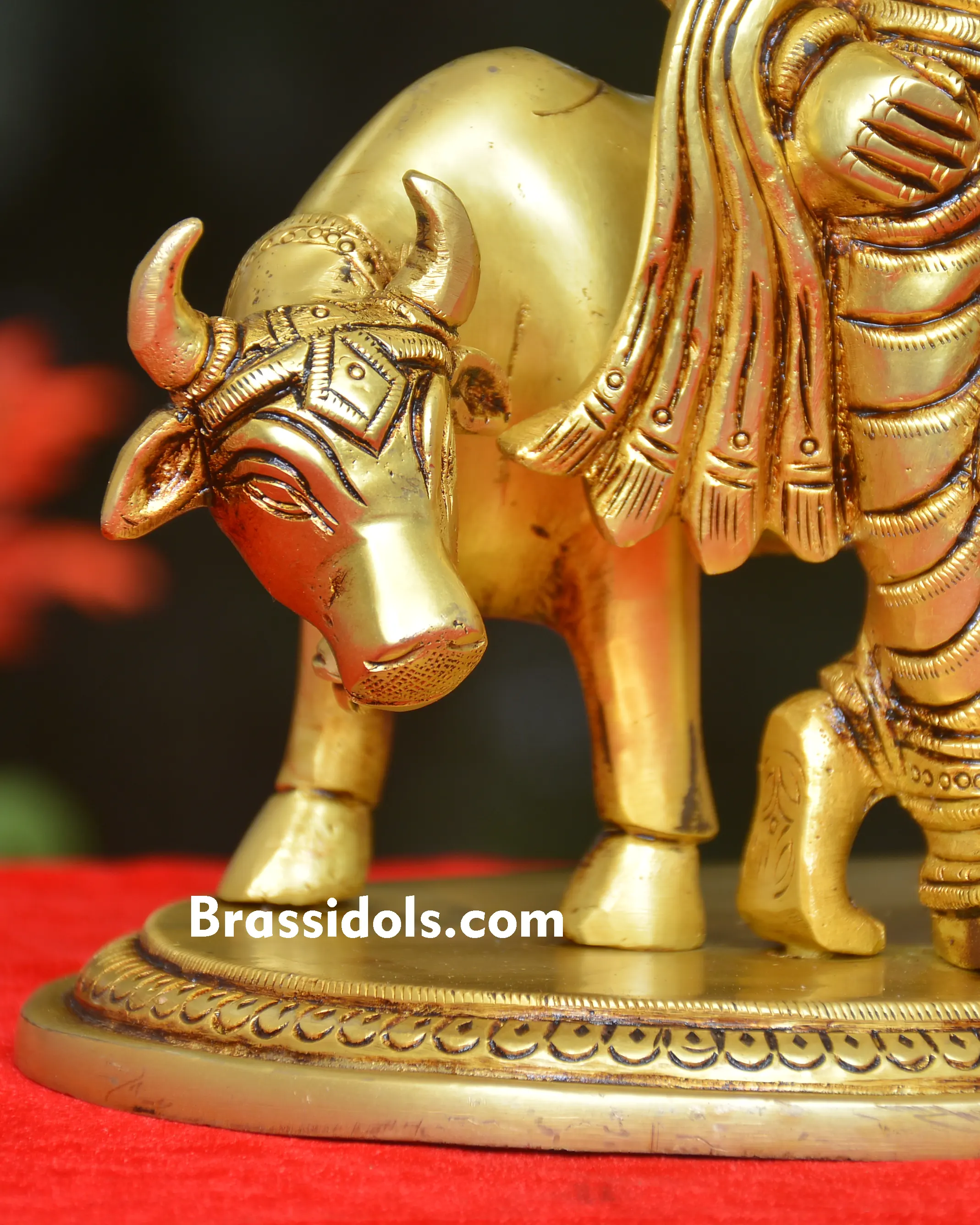Standing Cow Govardhan Krishna - image 3