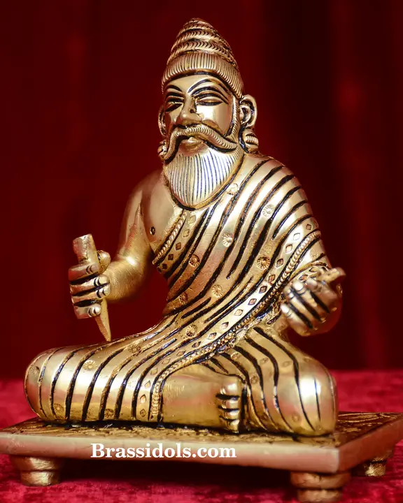 Tiruvalluvar Base - image 3