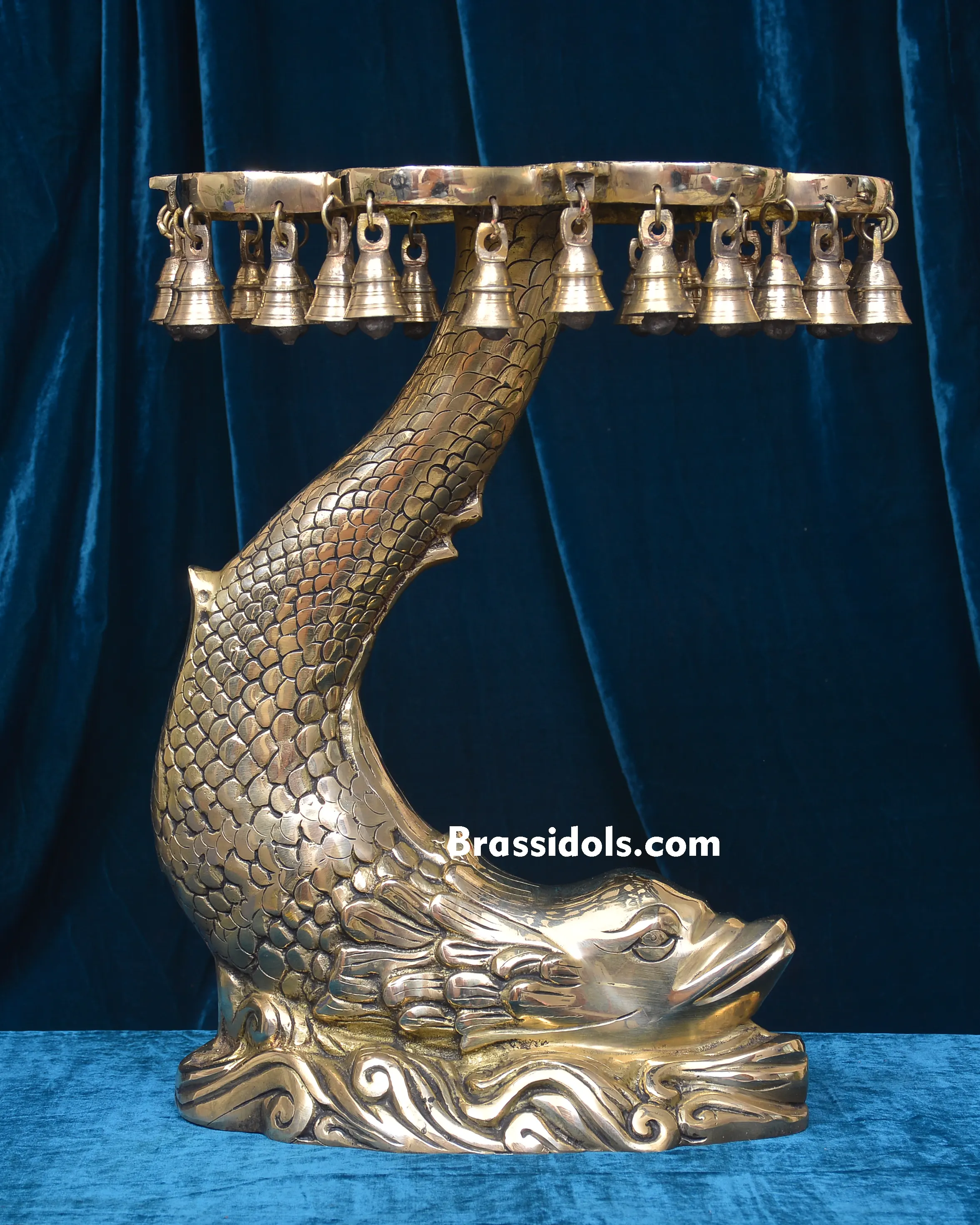 BIG FIST JALLI STOOL WITH BELLS - image 4
