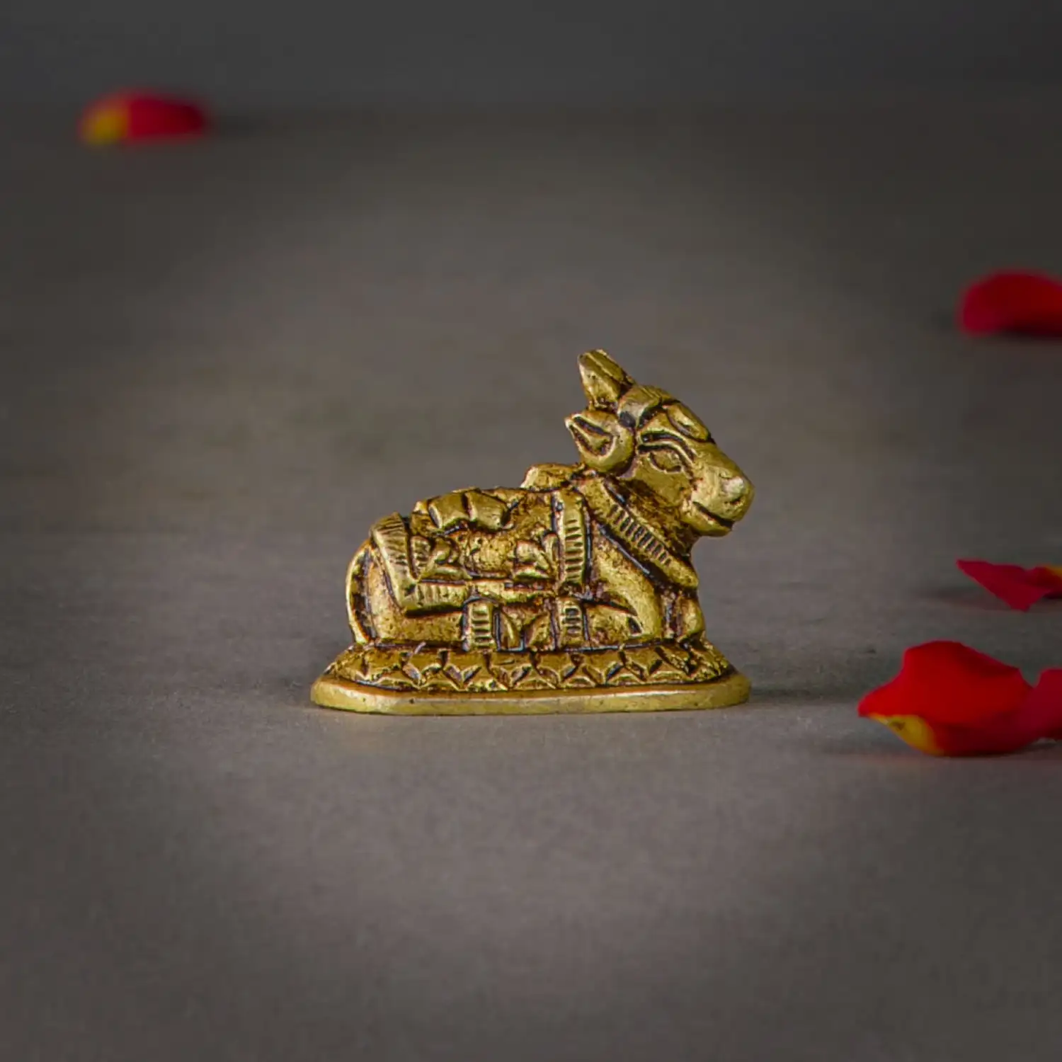 1 inches Brass Lord Shiva Nandhi idol