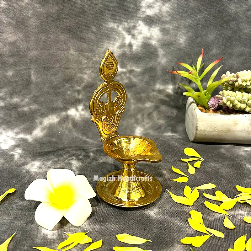 Brass New Om vel Murugan vilakku hover