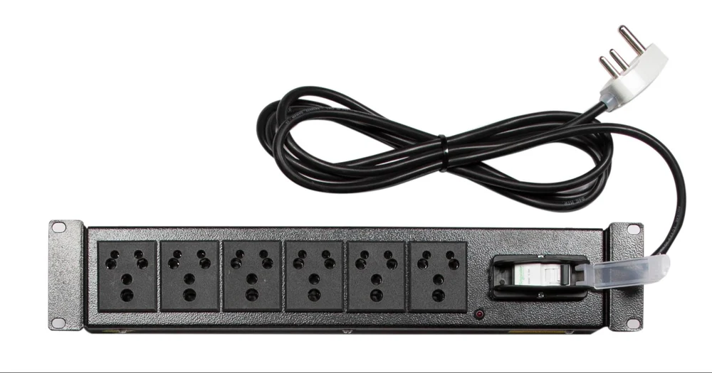 6 Socket Horizontal PDU 5/15A with 16A MCB – 3m Cable (PDU6515)